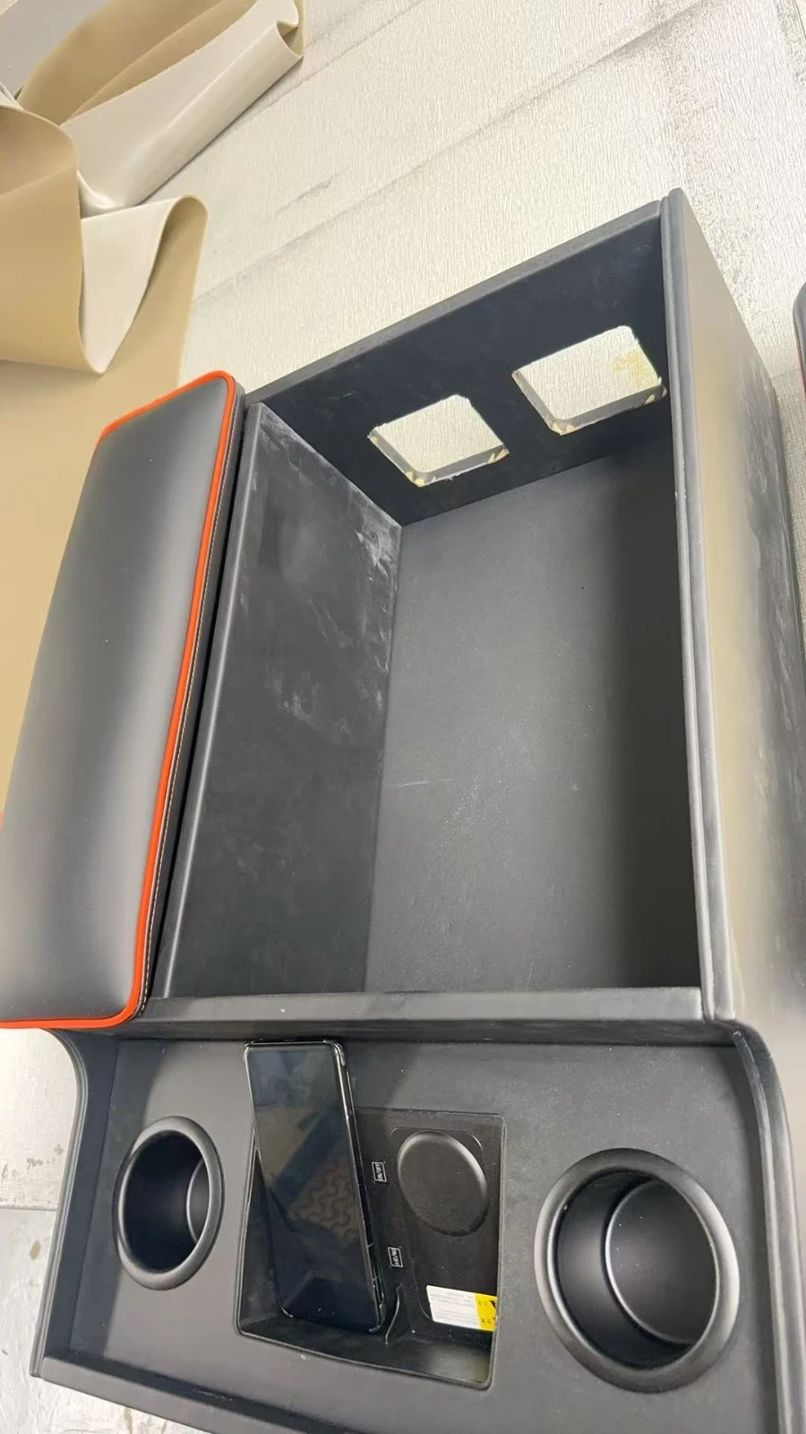 Auto Parts Car Armrest Console Box Car Armrest Box